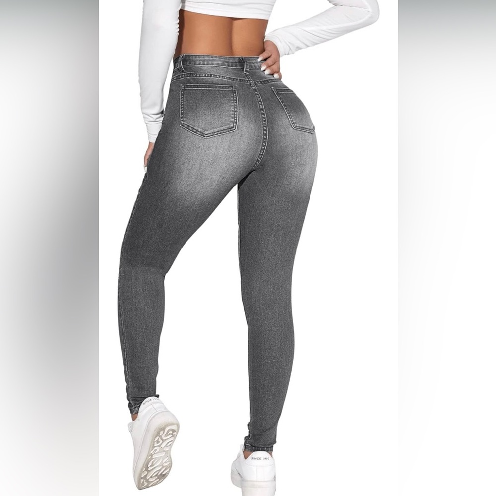 SweatyRocks Women's Casual High Rise Ripped Jeans Zipper Fly Skinny Denim Pants